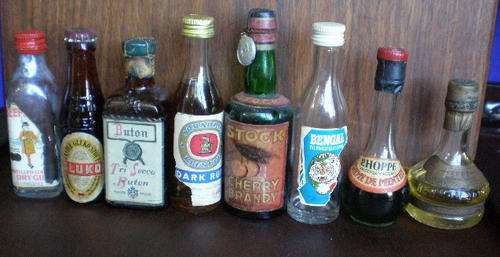 VINTAGE MINIATURE BOTTLES-SELECTION OF 8 BOTTLES-1 BID TAKES ALL 8