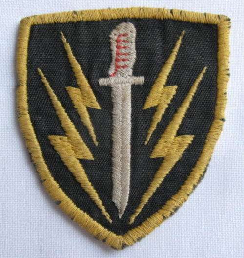 61 MECHANISED BATTALION GROUP CLOTH FLASH-FIRST TYPE