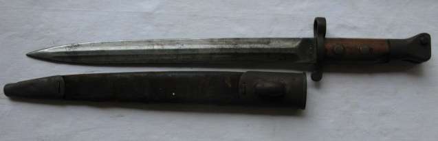 BOER WAR PERIOD-BRITISH 1888 MK1 2ND TYPE SANDERSON BAYONET WITH METAL SCABBARD