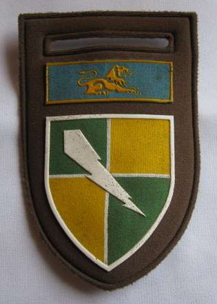 GROUP 28 HQ TUPPER FLASH-ONE PIN