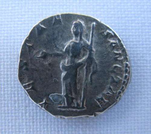 SILVER ROMAN COIN-JULIA DOMNA 193-211 AD-DIAMETER 17MM
