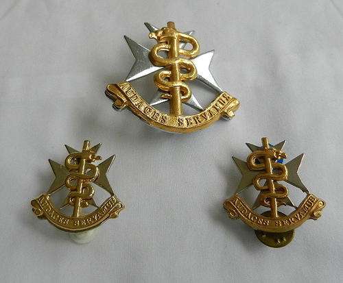 SA MILITARY HEALTH SERVICES CAP & COLLARS 1980'S-EARLY '90'S - LUGS & PINS INTACT