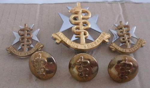 SA MEDICAL SERVICES BI-METAL CAP & COLLARS + 3 BUTTONS WORN FROM 1983 - LUGS & PINS INTACT