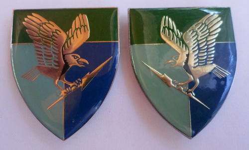 5 SIGNAL REGIMENT SHOULDER FLASH PAIR-LEFT & RIGHT-ORIGINAL-PINS INTACT