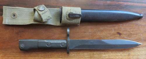 SA S1 UZI BAYONET WITH METAL SCABBARD & WEBBING FROG -TOTAL LENGTH 28CM