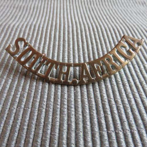 SA HEAVY ARTILLERY BRASS TITLE 1915-1919- 2 LUGS