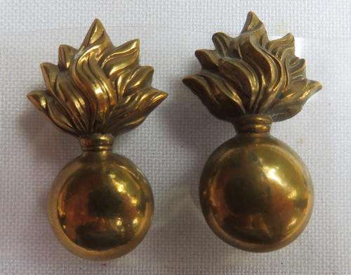 TRANSVAAL HORSE ARTILLERY COLLAR BADGE PAIR-1904-1914-LUGS INTACT