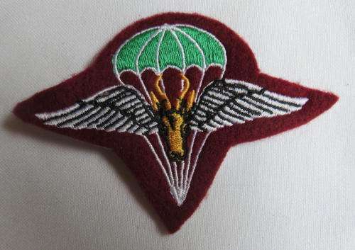 1 PARA BATTALION BERET BADGE OTHER RANKS-1980'S-EMBROIDERED ON FELT- ORIGINAL