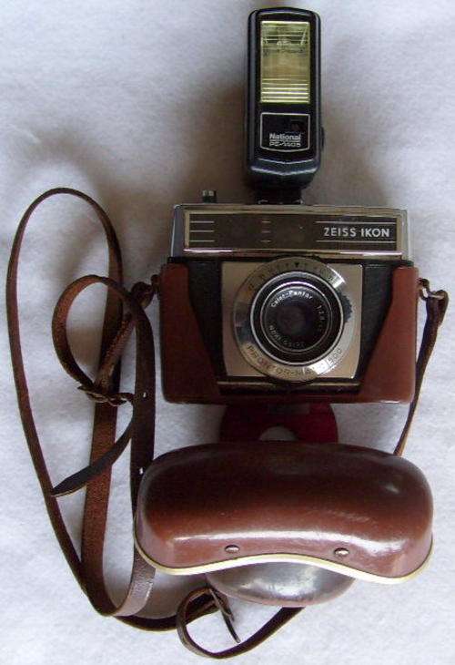 ZEISS IKON A6 - CONTESSAMAT SE WITH PRONTOR-MATIC 500 LENS - MADE IN GERMANY.