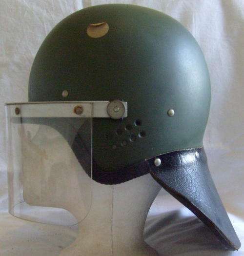 1373 - EARLY S.A.P RIOT HELMET WITH INNER AND CHIN STRAP - KEVLAR