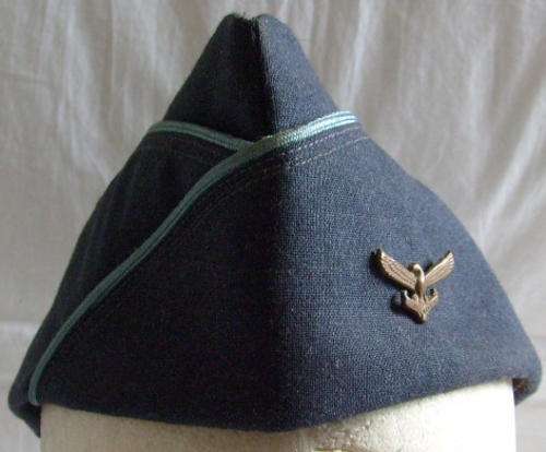 A1785 - S.A AIR FORCE CAP WITH BADGE WORN BY OTHER RANKS 1960'S - 1994.