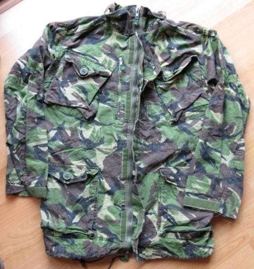 NO. 5739)  ROYAL MARINE COMMANDO JACKET - DPM PATTERN CAMO SIZE
