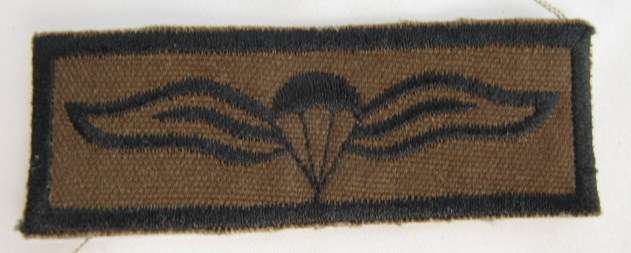 SADF BASIC PARA WING BLACK EMBROIDERED ON NUTRIA.