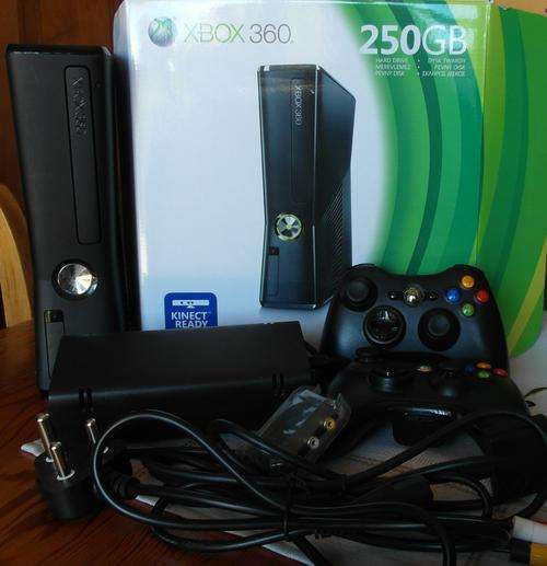 Xbox 360. 250GB Console, 2 wireless controllers