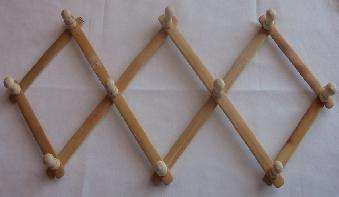 Wall-Mounted Wooden Cloth holder