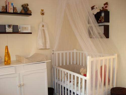 Cot, compactum, and nursery theme (everything u need)