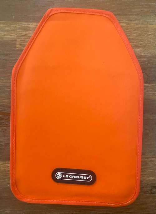 Le Creuset Wine Sleeve Cooler