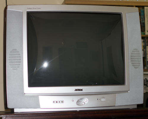AKAI - CT TELEVISION SET- Older model in perfect working condition, large model