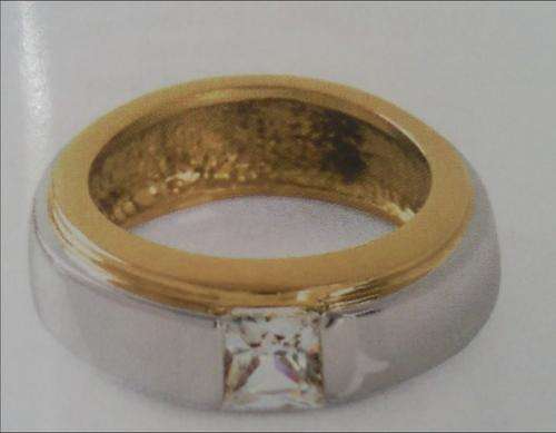 BEAUTIFULL 24 CT 2 TONE GP LADIES RING - NO RESERVE!