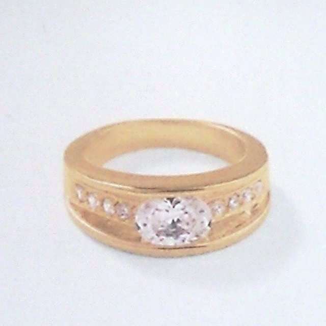 24 ct gp CUBIC ZIRCONIA LADIES RING - NO RESERVE!