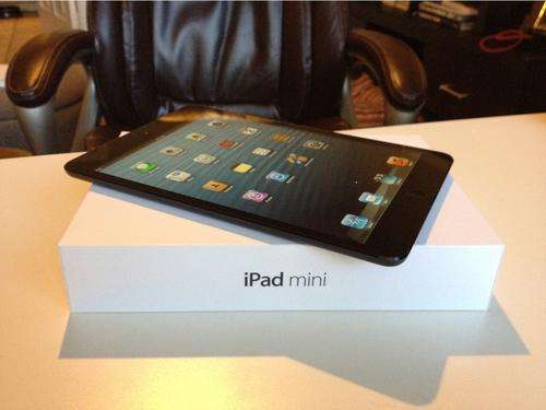 iPad mini 32gig 4g and wifi PERFECT Condition! Amazing device!!! CRAZY AUCTION!!!