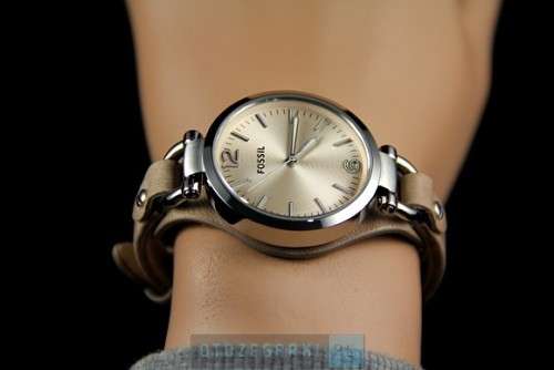 FOSSIL Ladies Georgia Original and Brand new in Fossil Tin++ONE DAY ONLY!!++