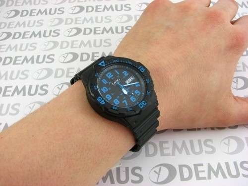 CASIO NEO-Display Black Watch with Resin Band++Brand New++ROBUST PIECES!!