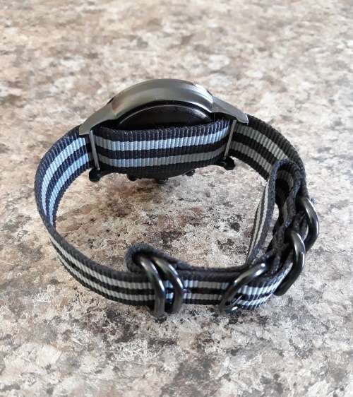 Emporio Armani with Brand new replacement 007 James Bond Nato strap.Pristine Condition