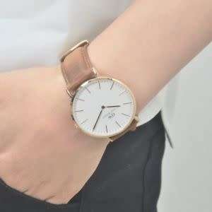 DANIEL WELLINGTON 40MM DURHAM - BRAND NEW IN BOX -CLASSIC STYLE AND ELEGANCE!!