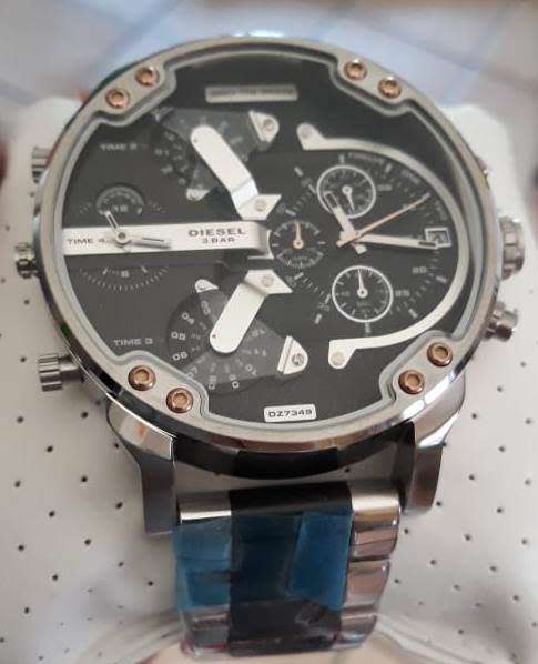 DIESEL GENTS XXL 4 TIMEZONE MR BIG DADDY**BRAND NEW IN BOX++LATEST RELEASE++R8499.99!! =In stock=