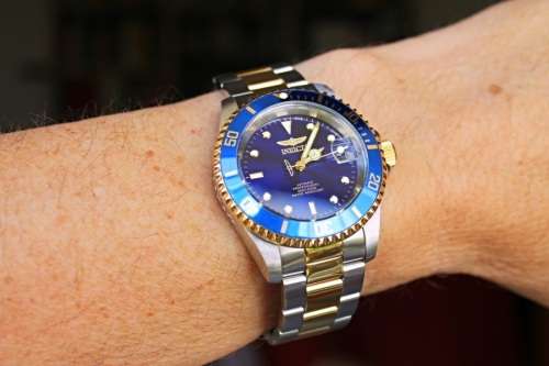Invicta Automatic Pro-Divers 200 Meter WR Watch++$595.00++Awesome Submariner++TOP RATED WATCH!