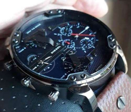 DIESEL GENTS XXL BIG DADDY 57mm 4 TIMEZONE Watch++R7999.99++BRAND NEW++MIND BLOWING!!