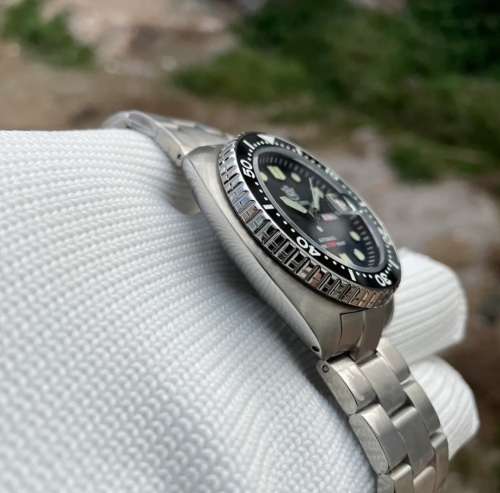 CRAZY DEAL!!-STEELDIVE SD-1972 TURTLE DAY DATE DIVER SEIKO NH36A MVT 24 JEWELS !