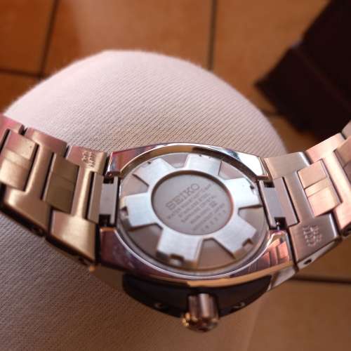 Seiko Sportura 45mm Top Class Sapphire Crystal glass!!