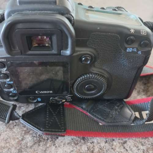 CANON EOS 20D DSLR + Extras Refer to pictures.