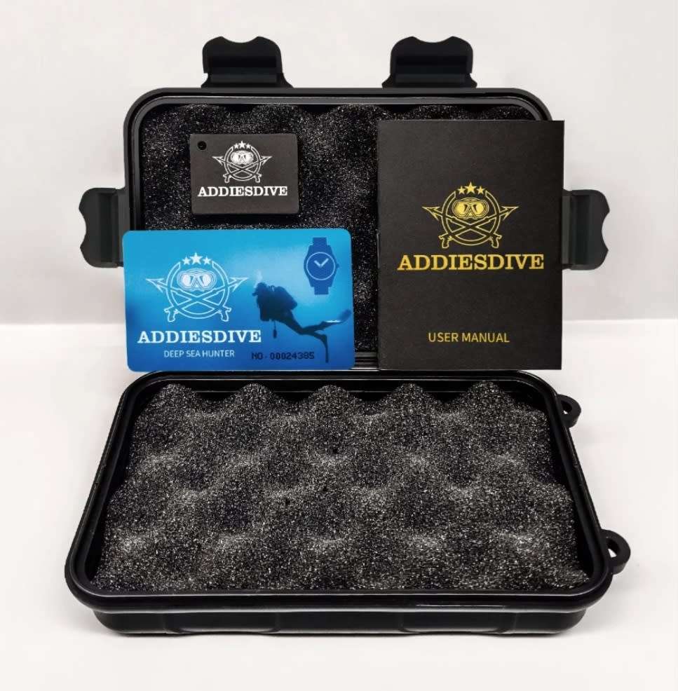 WOW-Spectacular!!-1000m Deapsea Diver Addies 6H Automatic Seiko mvt With Helium safety valve!!