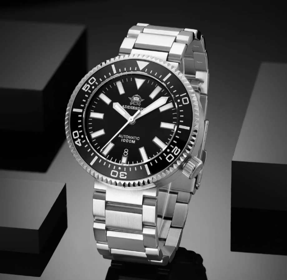 WOW-Spectacular!!-1000m Deapsea Diver Addies 6H Automatic Seiko mvt With Helium safety valve!!