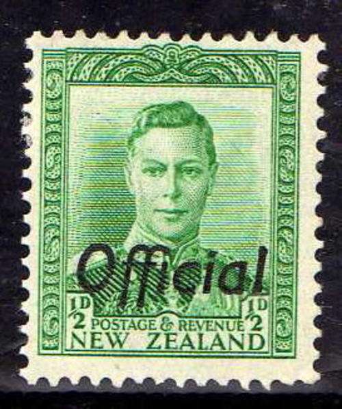 NEW ZEALAND 1938-51 OFFICIAL 1/2d GREEN VERY L.M.M. SG O 134. CAT 23 POUNDS.
