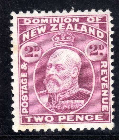 NEW ZEALAND 1909 DEFIN 2d MAUVE PERF 14 x 14,5 MM. SG 388. CAT 9,50 POUNDS.