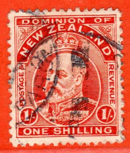 NEW ZEALAND 1909 DEFIN 1/- VERMILION PERF 14 FINE USED. SG 399. CAT 14 POUNDS.