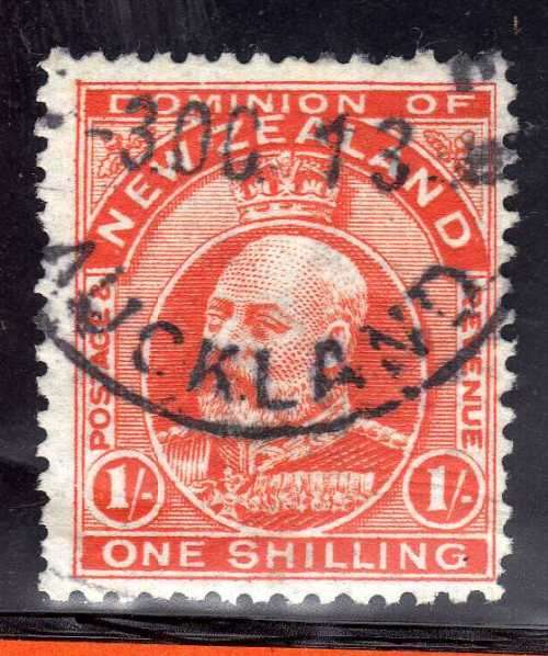 NEW ZEALAND 1909 DEFIN 1/- VERMILION PERF 14x14,5 FINE USED. SG 394. CAT 5 POUNDS.