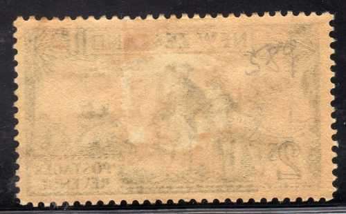 NEW ZEALAND 1936-42 DEFIN 2/- PERF 13,5 x 14 MOUNTED MINT. SG 589c. CAT 300 POUNDS.