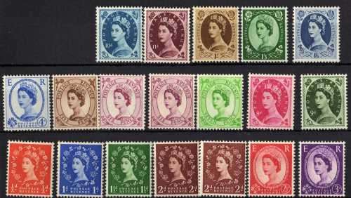 GREAT BRITAIN 1955-58 WILDING DEFIN SET OF 18 LMM. W/M ST EDWARD'S CROWN. SG 540-556. CAT 160 GBP.