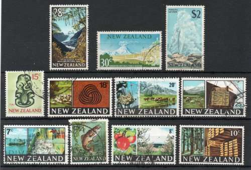 New Zealand 1967 Definitive set of 11 very fine used. SG 870-879. Cat £22 (2022)