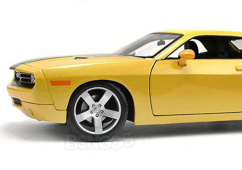 2006 Dodge Challenger 1/18 die cast model