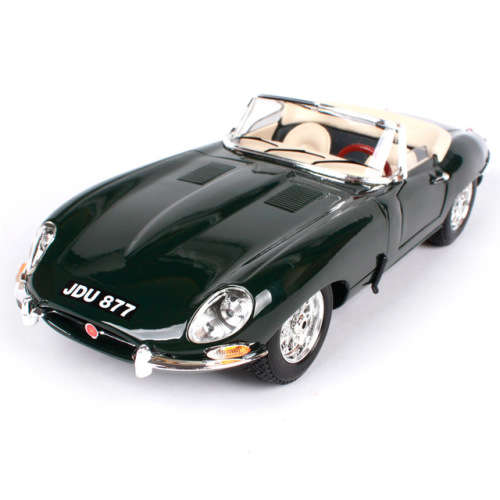 1961 Jaguar E-Type 1/18 die cast model