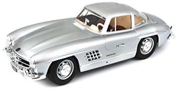 1954 Mercedes Benz 300 SL 1/18 die cast model