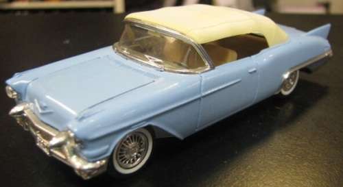 1957 Cadillac Eldorado Biarritz die cast model