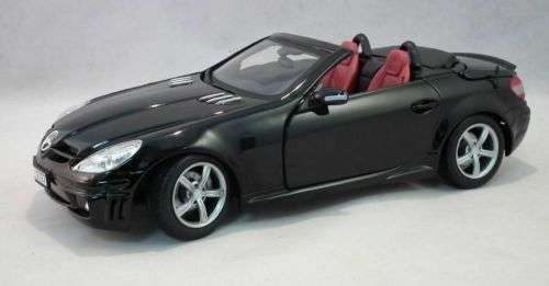 Mercedes Benz SLK 55 AMG 1/18 die cast model.