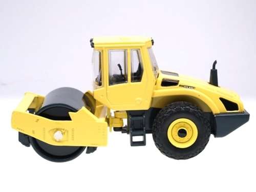 Bomag BW 213 DH Compacter die cast model
